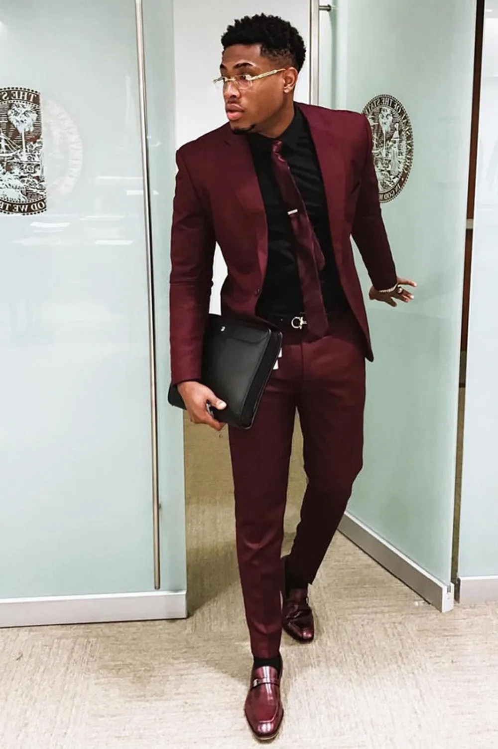 Burgundy Two Pieces Men Suits ,Slim Fit Wedding Groomsmen Blazer, One Button Formal Prom Business Suit (Jacket  Pants) CB10422