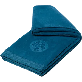 eQua Hot Towel