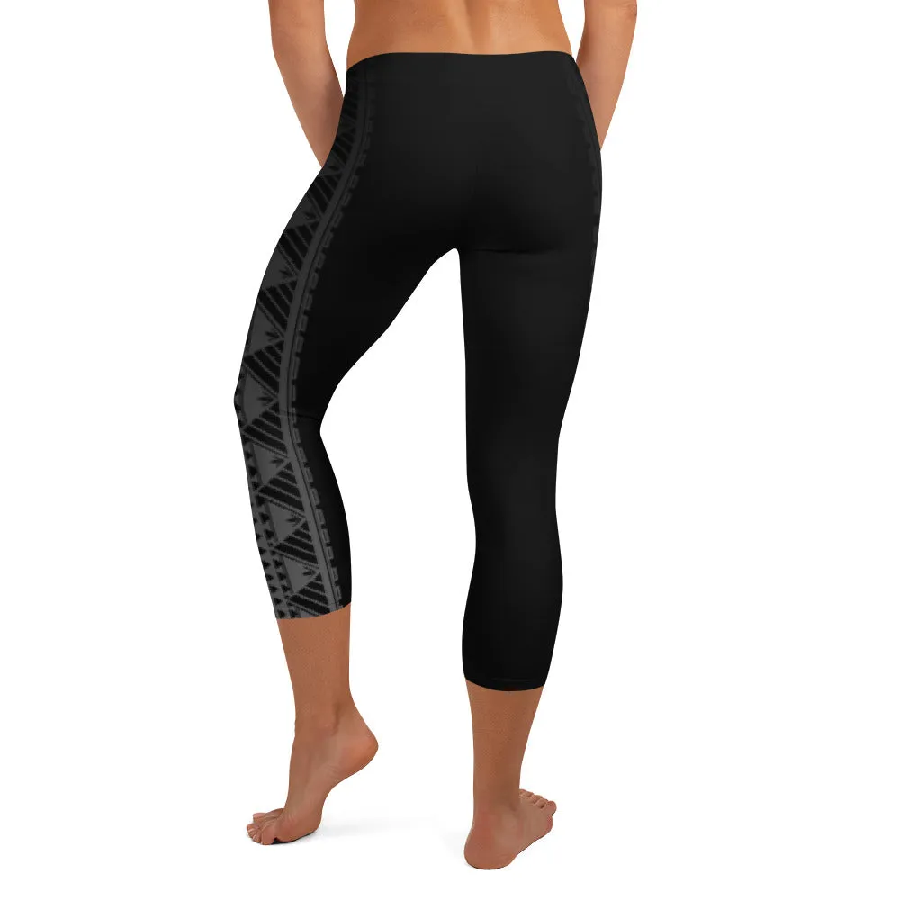 Kuahiwi Maunakea Style Samoan Polynesian Tattoo Pattern Print Crop / Capri Leggings