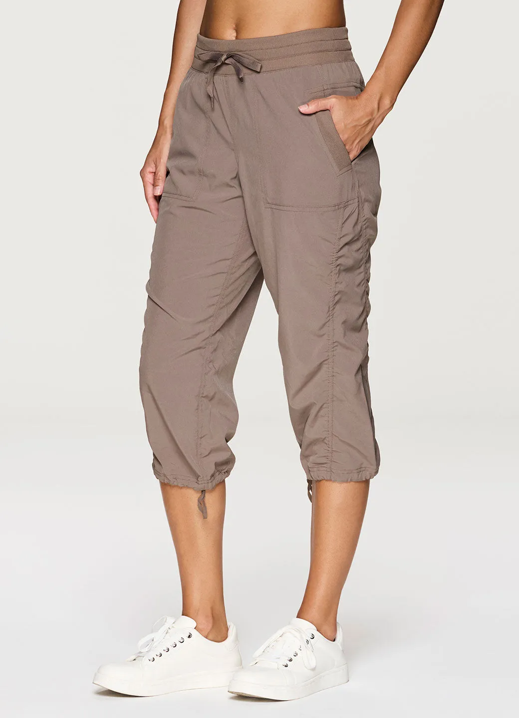 Lumen Lightweight Capri Pant