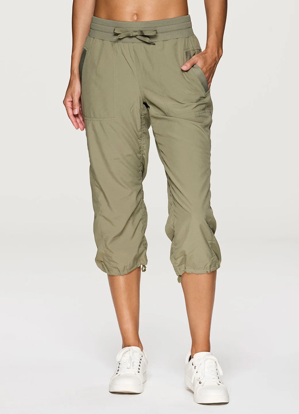 Lumen Lightweight Capri Pant