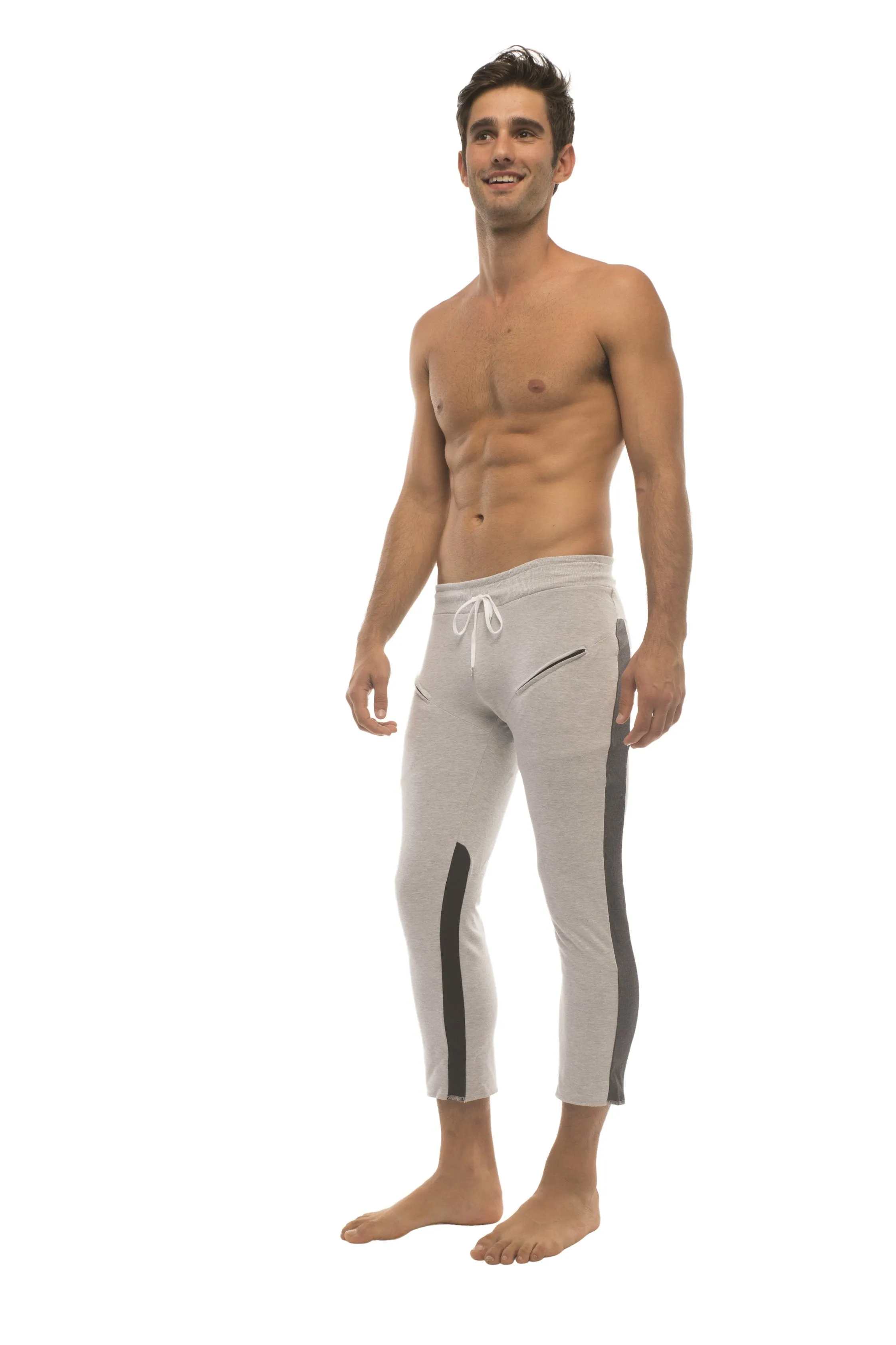 Mens 4/5 Zipper Pocket Capri Yoga Pants (GREY w/Charcoal & Black)