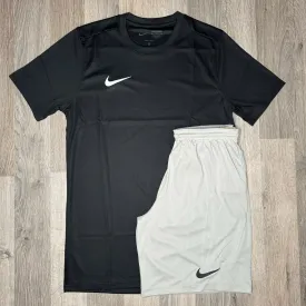 Nike Dri Fit Set - Tee & Shorts - Black / Grey