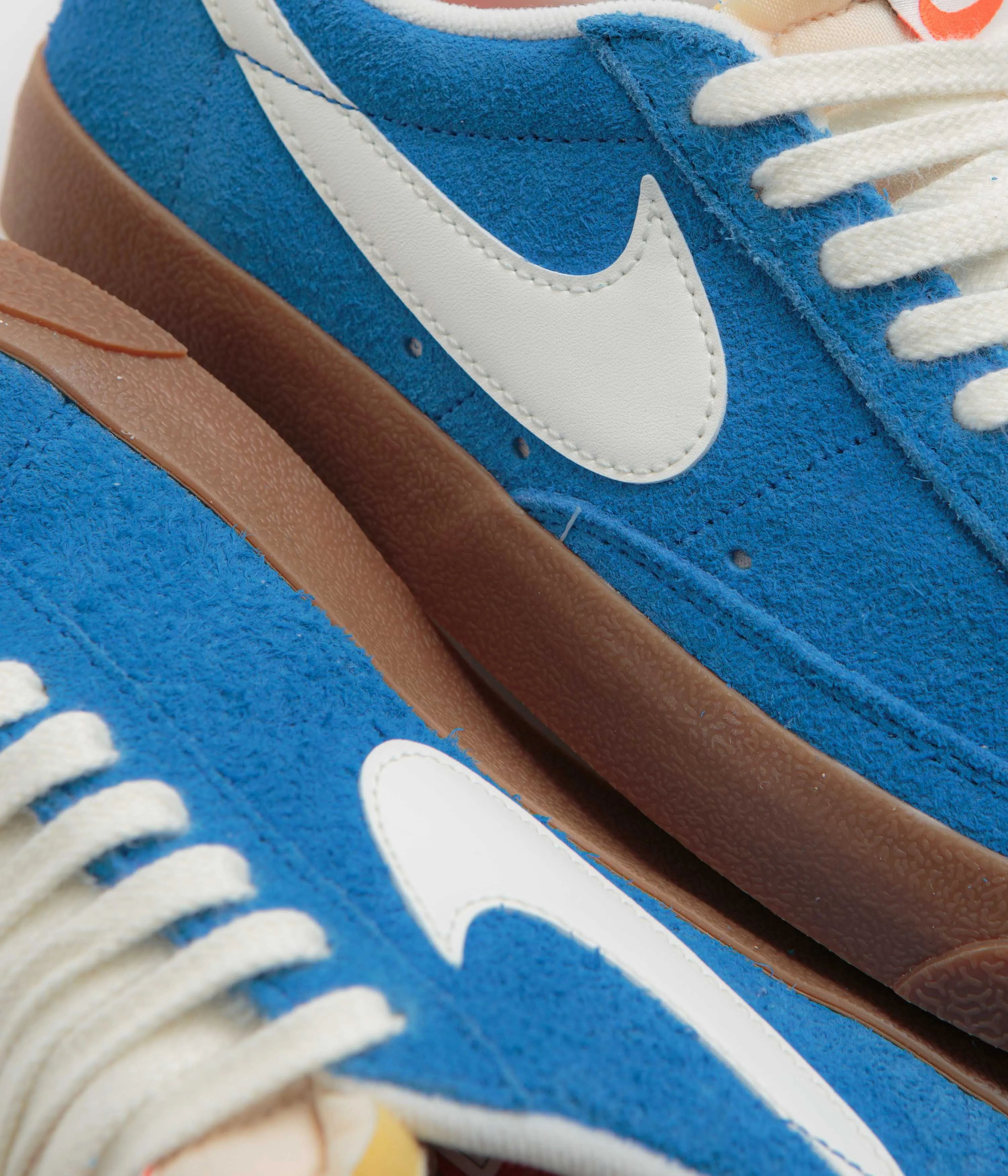 Nike Womens Blazer Low '77 Vintage Shoes - Photo Blue / Sail - Gum Med Brown - Black