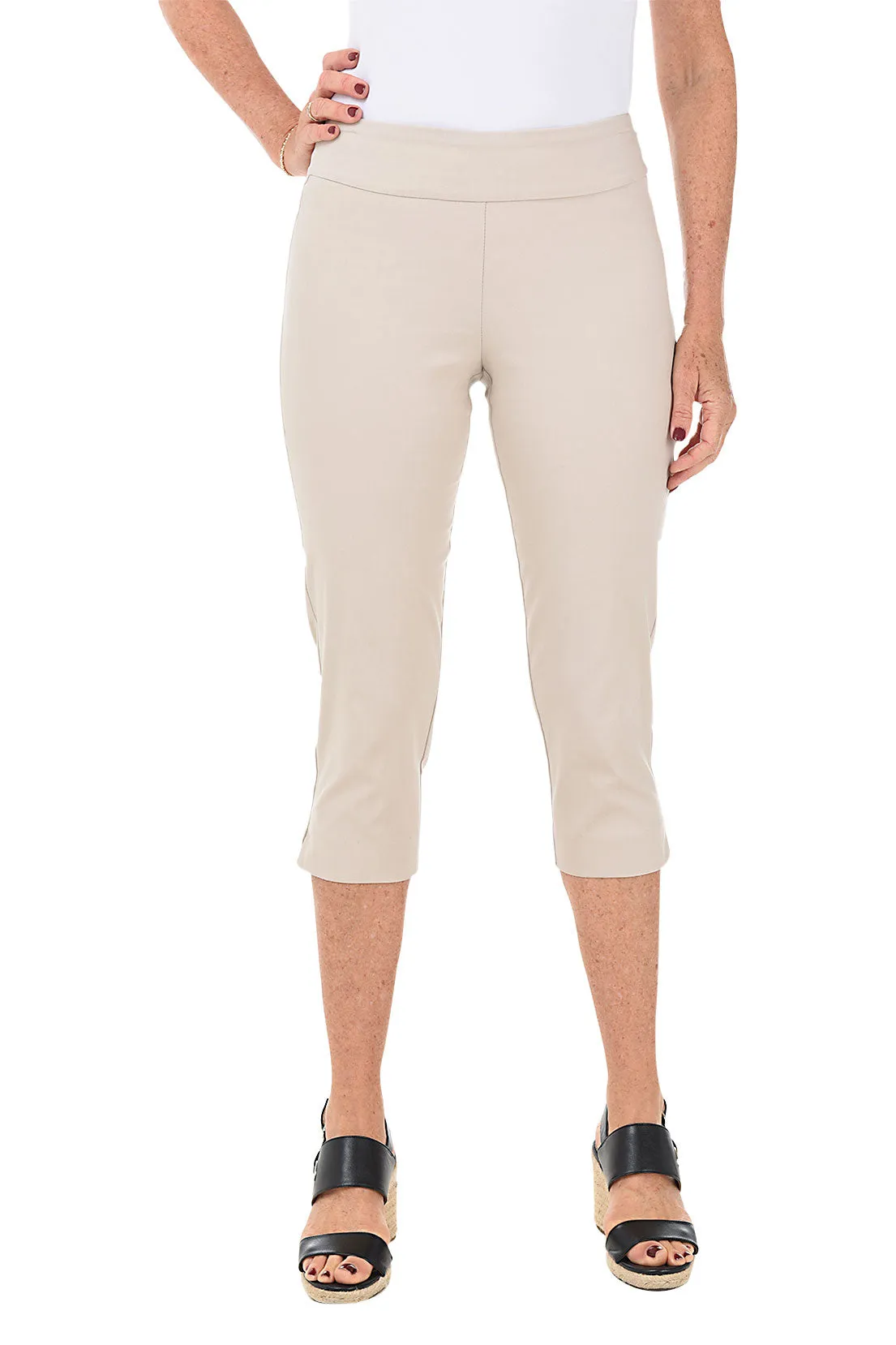 Solid Pull-On Capri Pants