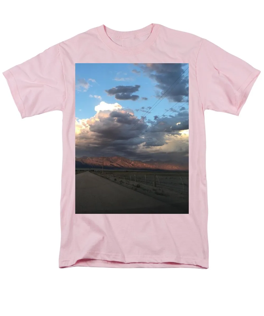 Summer Storm Sunset Crestone - Men's T-Shirt  (Regular Fit)