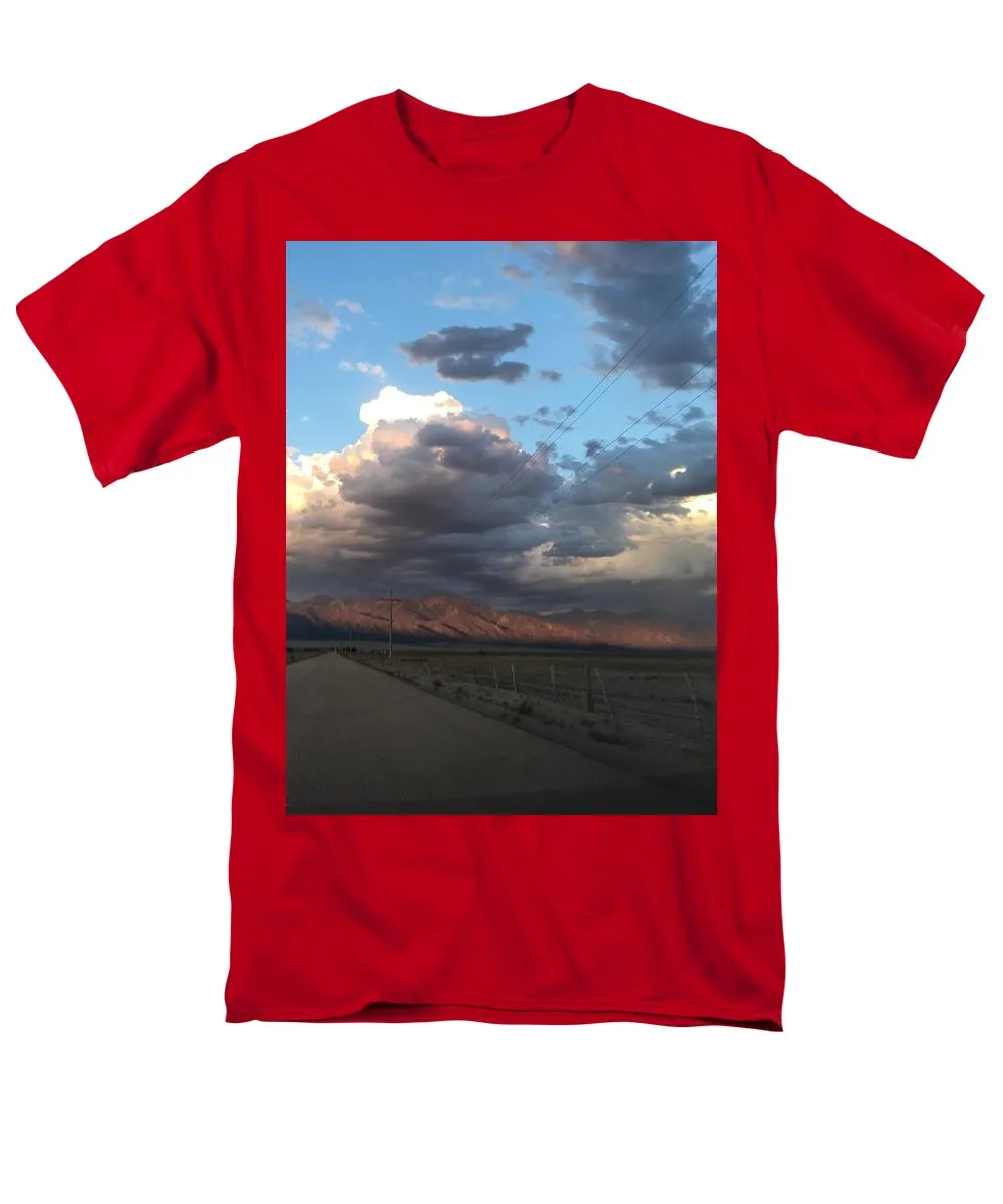 Summer Storm Sunset Crestone - Men's T-Shirt  (Regular Fit)