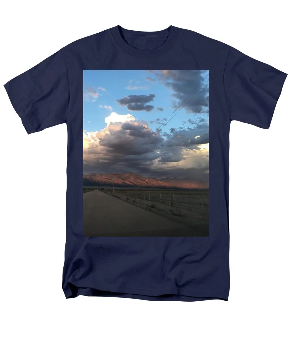 Summer Storm Sunset Crestone - Men's T-Shirt  (Regular Fit)