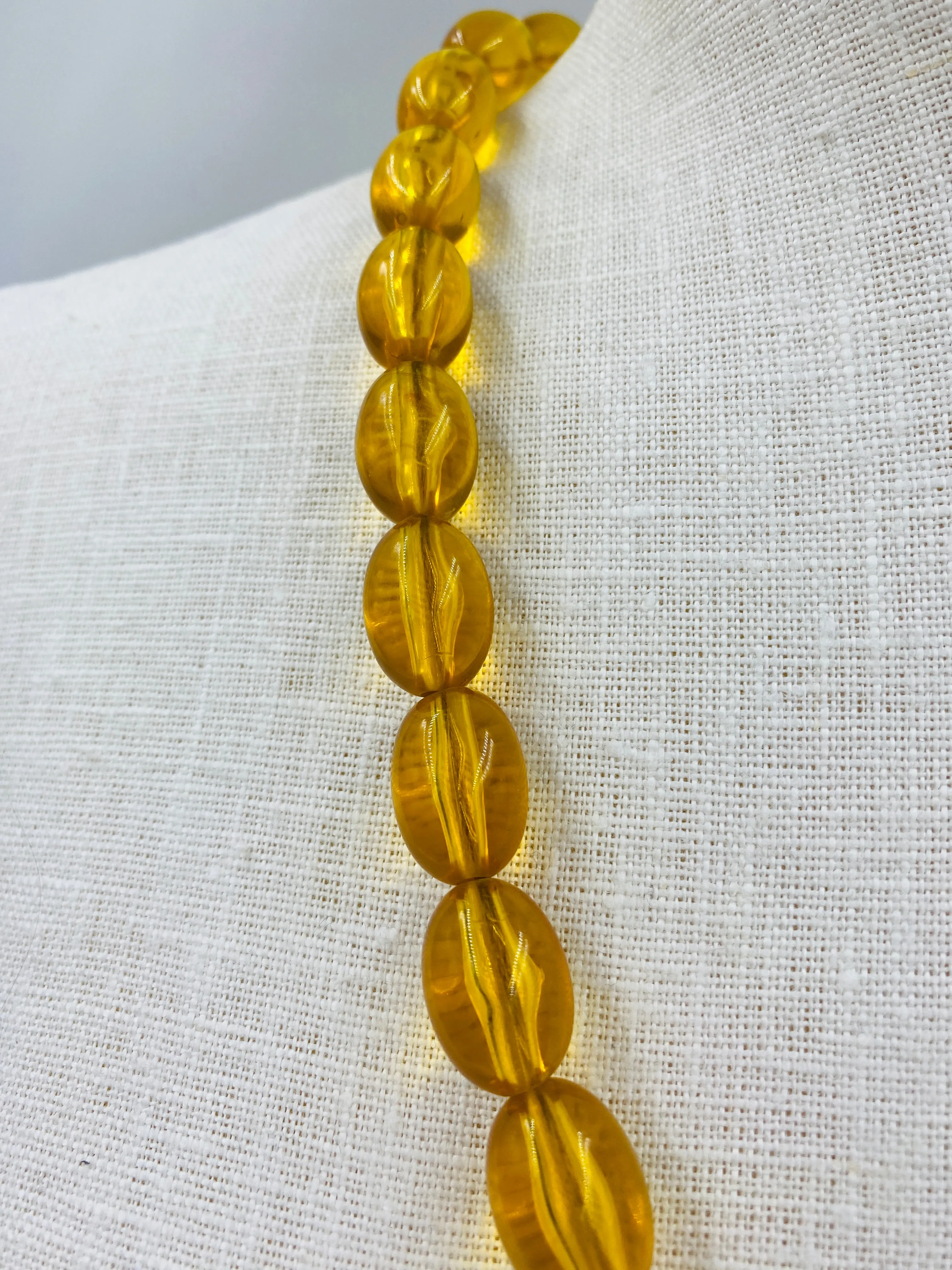 Vintage 1930s Yellow Lucite Bead Necklace